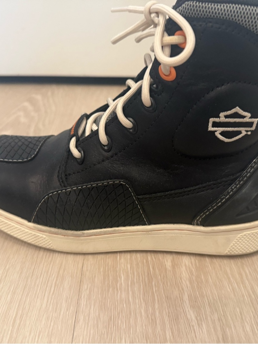 Harley-Davidson Women’s Black Leather High-Top Casual Shoe - Picture 5 of 8